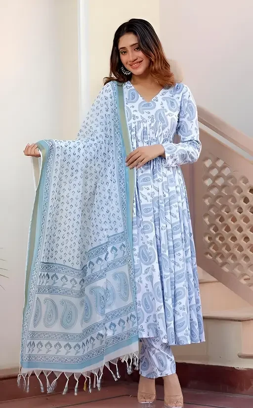 Aagyeyi Alluring Women Kurta Sets - Image 2